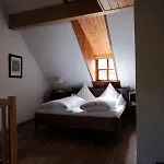 Zum Goldenen Lowen *